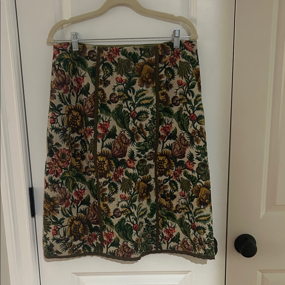 Floral Patterned Wool Skirt - Multicolor